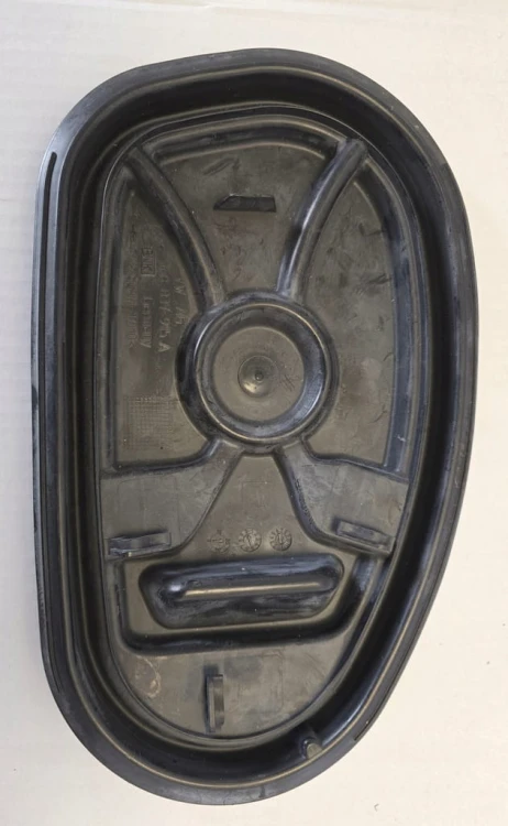 VW TOUAREG III LEWA ZAŚLEPKA DRZWI 760837915A