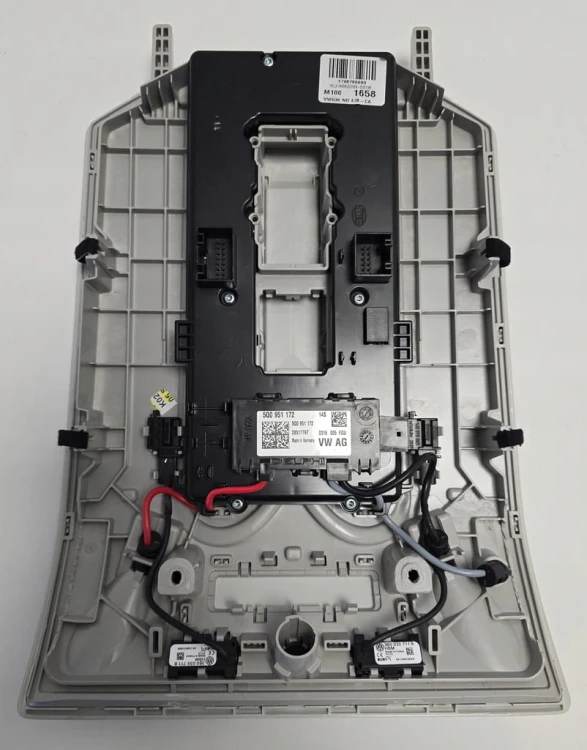 VW TOUAREG III LAMPKA PODSUFITKI PANEL LED 760947105N PGJ