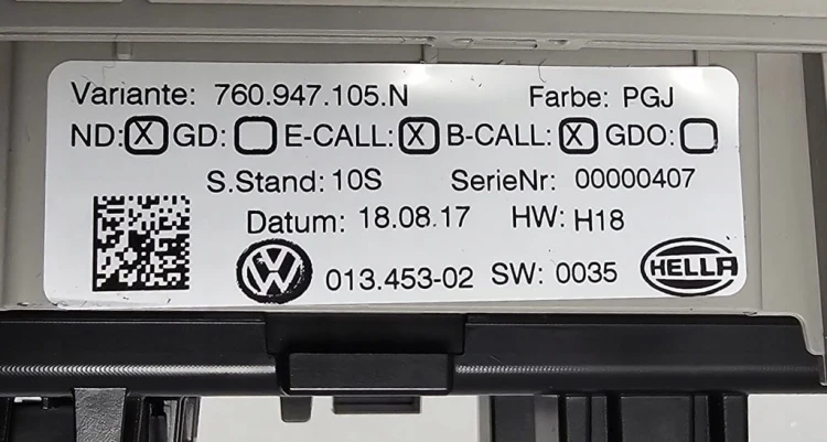 VW TOUAREG III LAMPKA PODSUFITKI PANEL LED 760947105N PGJ