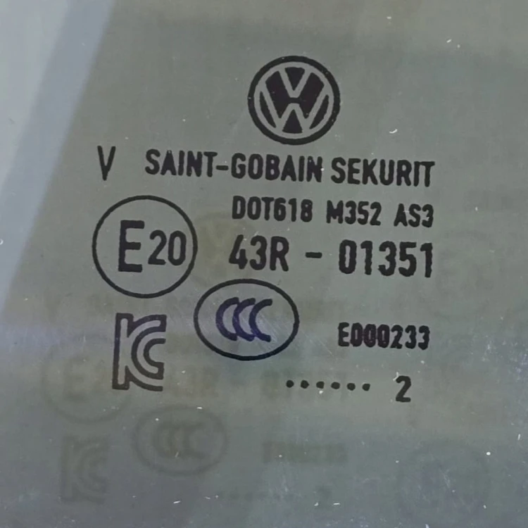 GOLF 8 KOMBI SZYBA BOCZNA LEWA TYLNA PRZYCIEMNIANA KAROSERYJNA 5H9845213
