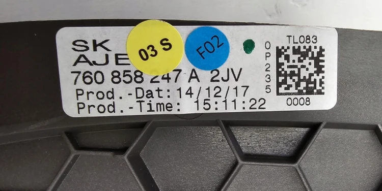 VW TOUAREG III ZAŚLEPKA KONSOLI LEWA 760858247A BRĄZOWA