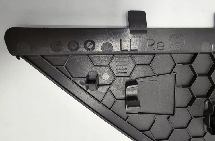 VW TOUAREG III ZAŚLEPKA KONSOLI PRAWA 761858248A BRĄZ AIR BAG