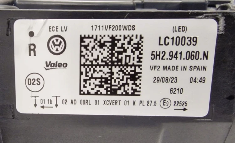 VW GOLF VIII LAMPA PRAWA PRZÓD FULL LED IQ LIGHT 5H2941060N UK / USA NOWA
