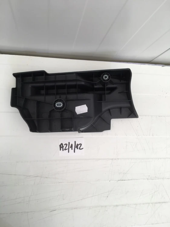 GOLF 7 WSPORNIK UCHWYT PÓŁKI BAGAŻNIKA 5G6858832