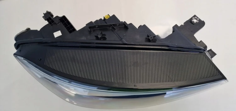 VW ID.4 UK LAMPA PRZÓD PRAWA FULL LED 11C941006B