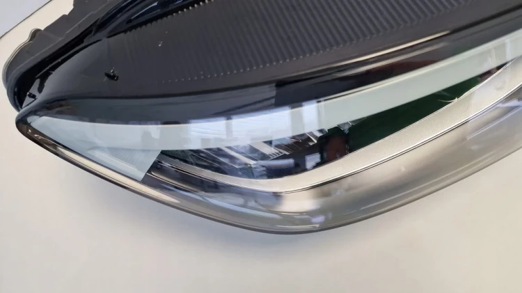 VW ID.4 UK LAMPA PRZÓD PRAWA FULL LED 11C941006B