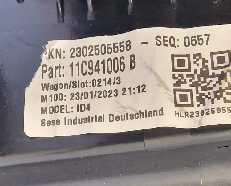 VW ID.4 UK LAMPA PRZÓD PRAWA FULL LED 11C941006B