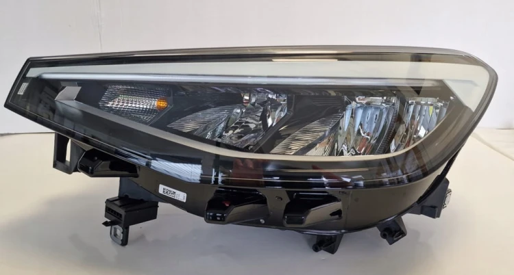 VW ID.4 UK LAMPA PRZÓD LEWA FULL LED 11C941005B