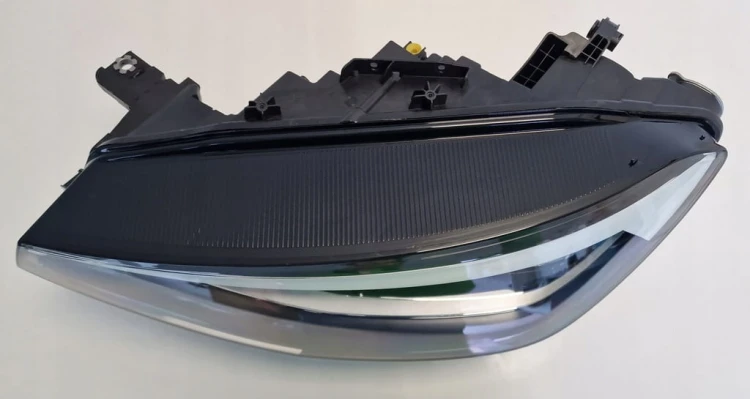 VW ID.4 UK LAMPA PRZÓD LEWA FULL LED 11C941005B