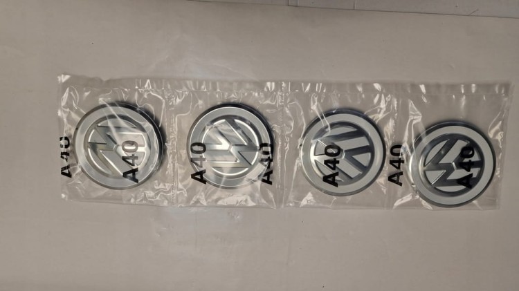 VW UP e-UP DEKLE KAPSEL KAPSLE KOLPAKI KOMPLET ORYGINALNY NOWY 1S0601149D