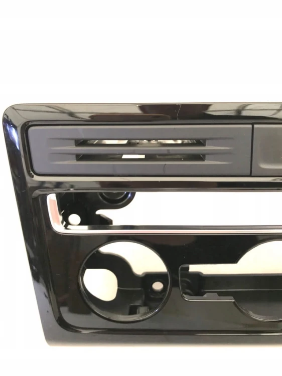 GOLF SPORTSVAN RAMKA DEKOR PIANO KLIMATYZACJI 510