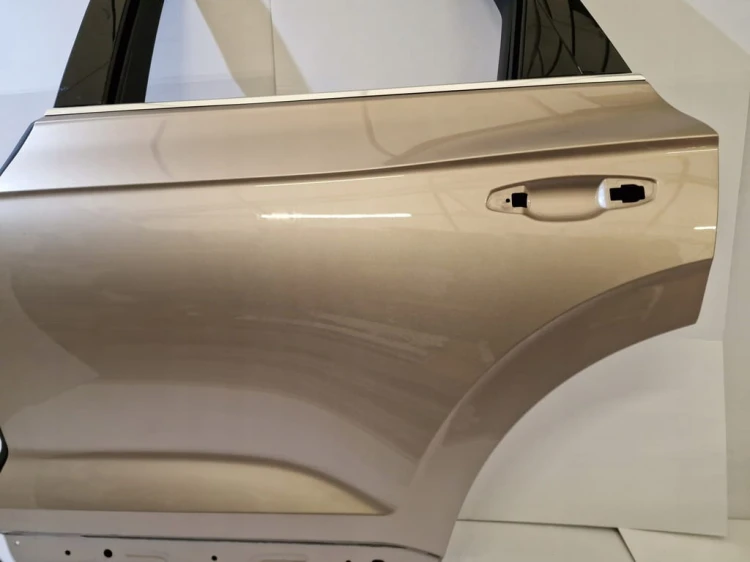 VW TOUAREG III DRZWI LEWY TYŁ LC1Y 760833311A