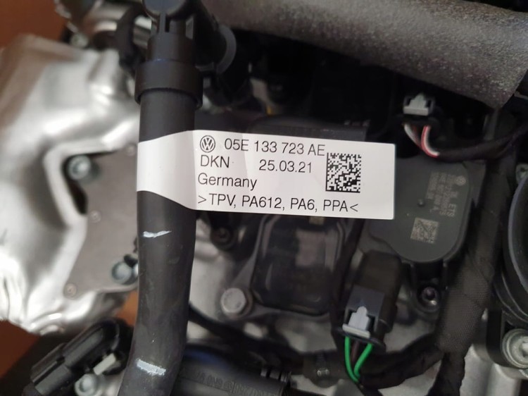 VW GOLF 8 1.5 TSI 110KW SILNIK DFYA DSG7