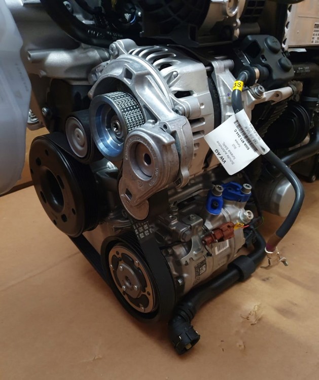 VW GOLF 8 1.5 TSI 110KW SILNIK DFYA DSG7