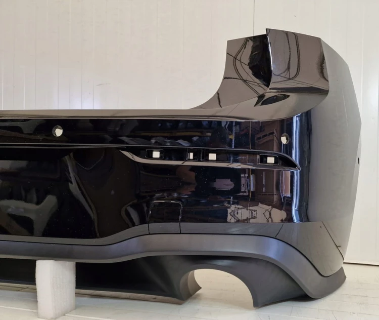 ZDERZAK TYLNY TYŁ GOLF VIII 8 GTI HB 6PDC LC9X 5H6807421D